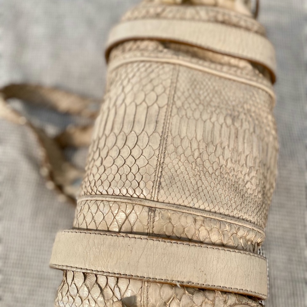 Chloe Tan and Cream Textured Leather Shoulder Bag - Picture 4 of 10